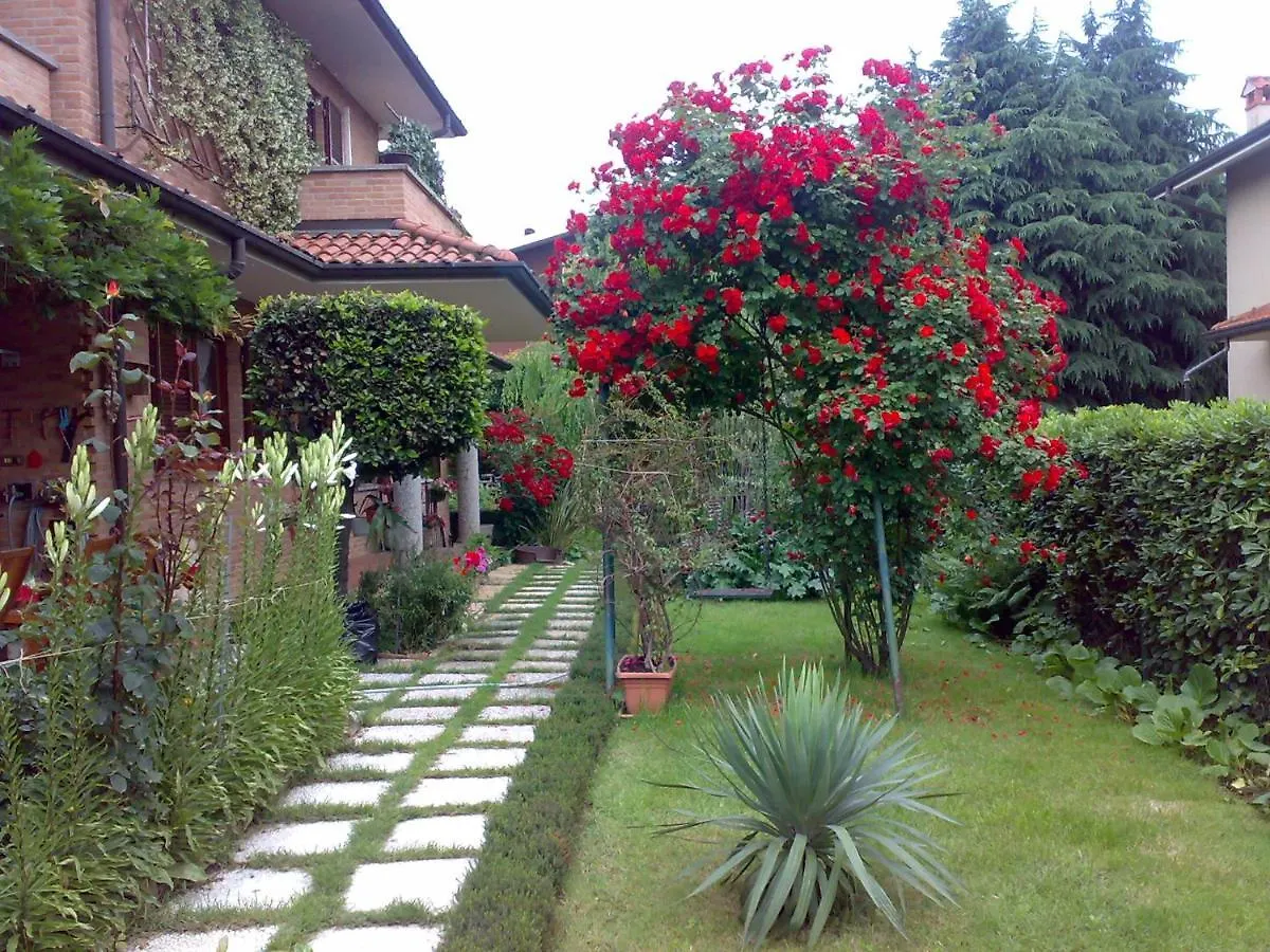 B&B Les Fleurettes Lomazzo 0*,  Italy