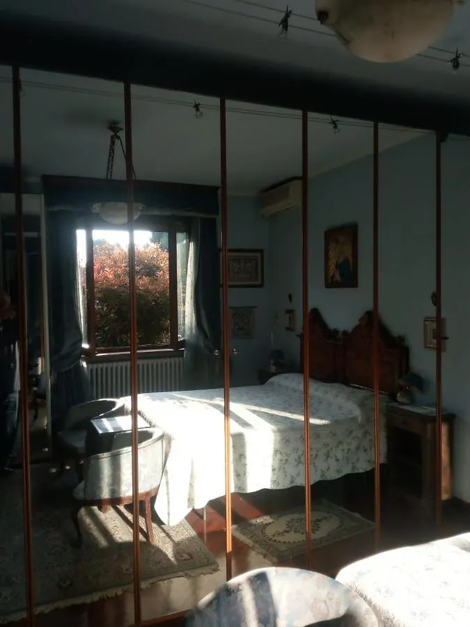 B&B Les Fleurettes Lomazzo Bed & Breakfast