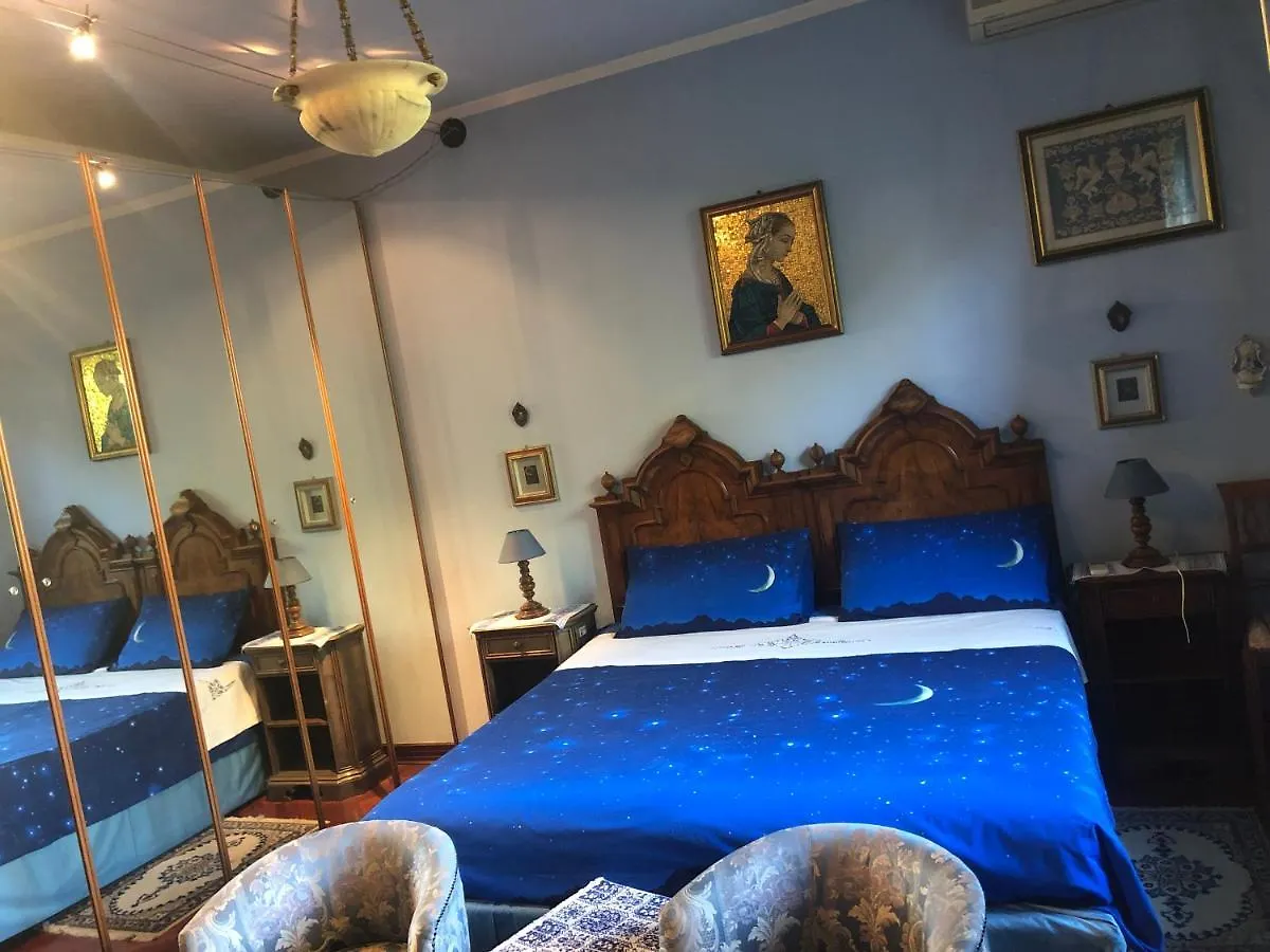Bed & Breakfast B&B Les Fleurettes Lomazzo Italy