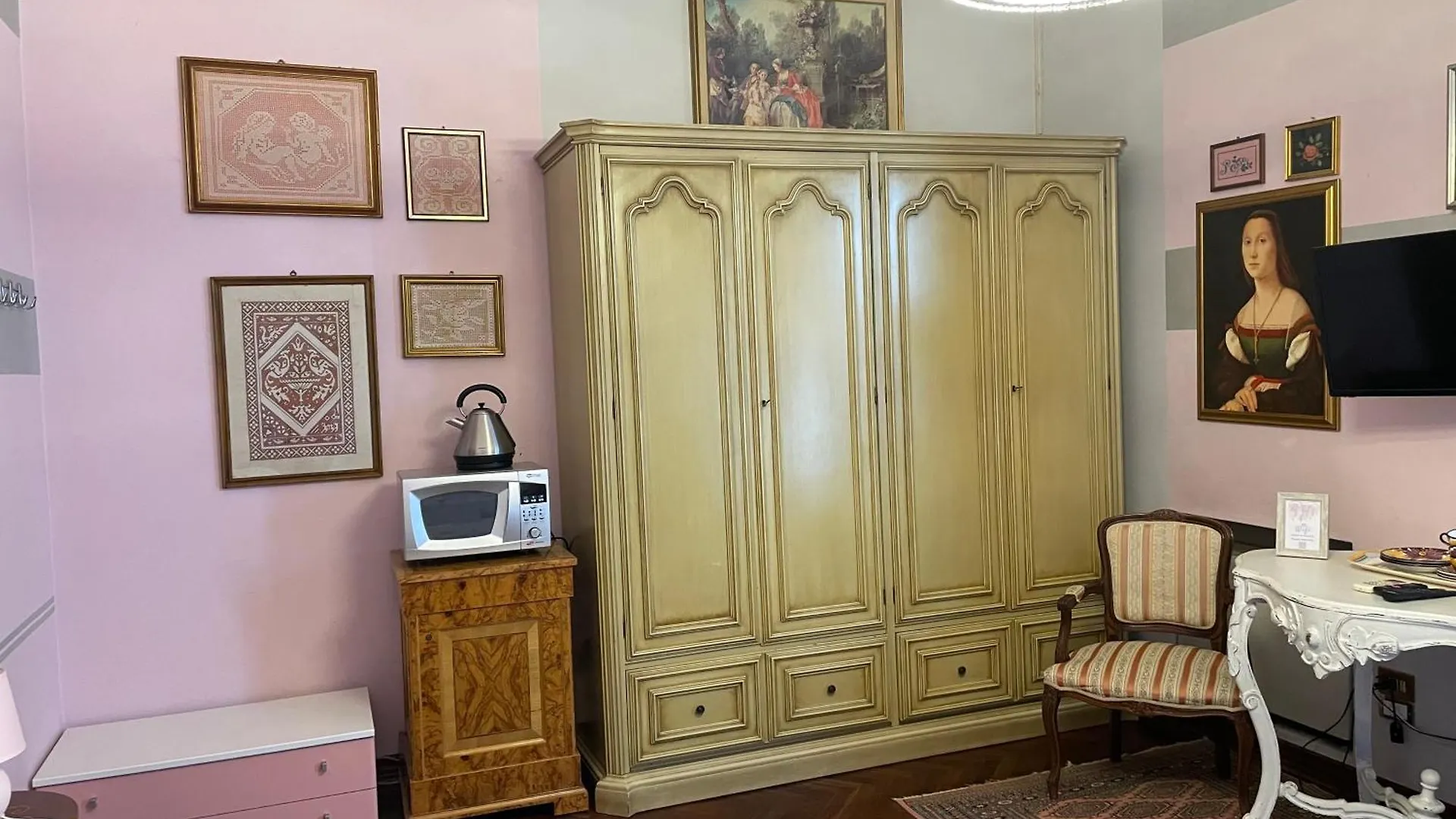 Bed & Breakfast B&B Les Fleurettes Lomazzo Italy